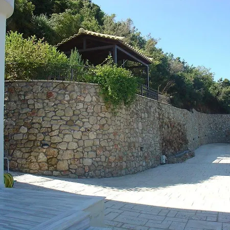 Amazing 2-bed In Spectacular With Stunning Sea Views Willa Kalamata
