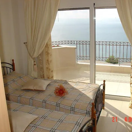 Amazing 2-bed In Spectacular With Stunning Sea Views Kalamata