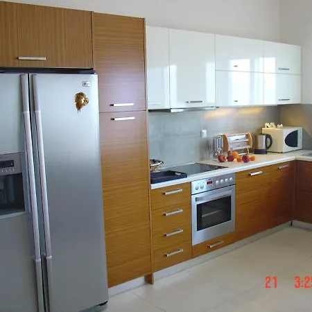 Amazing 2-bed In Spectacular With Stunning Sea Views *